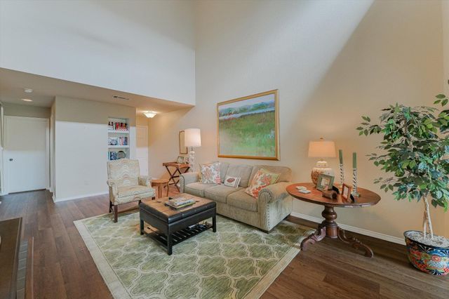 8200 Neely DR 242, Austin, TX 78759