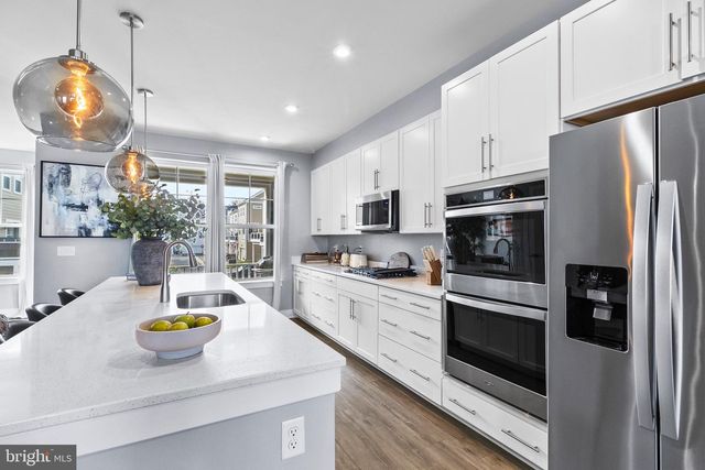 1672 SANDPIPER BAY LOOP, Dumfries, VA 22026