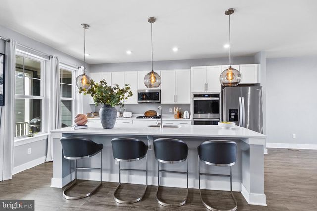 1672 SANDPIPER BAY LOOP, Dumfries, VA 22026