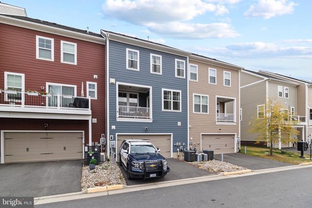 1672 SANDPIPER BAY LOOP, Dumfries, VA 22026