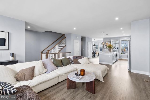 1672 SANDPIPER BAY LOOP, Dumfries, VA 22026