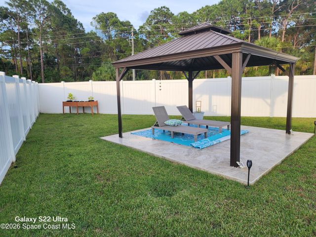 996 Corbin Circle SW, Palm Bay, FL 32908