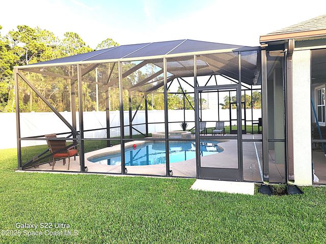996 Corbin Circle SW, Palm Bay, FL 32908