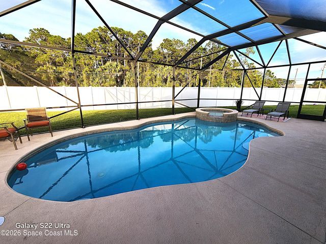 996 Corbin Circle SW, Palm Bay, FL 32908