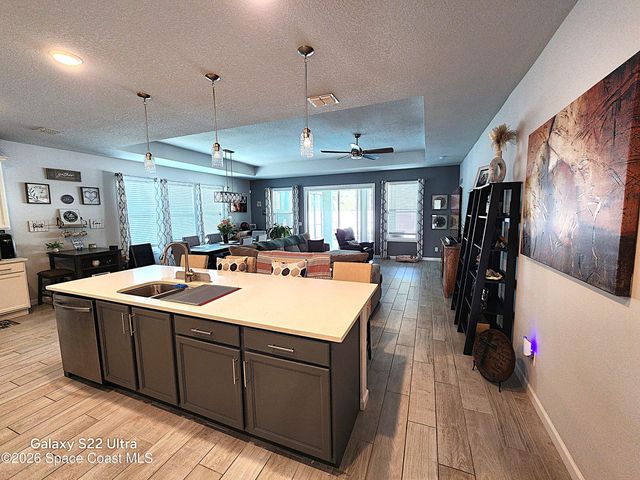 996 Corbin Circle SW, Palm Bay, FL 32908