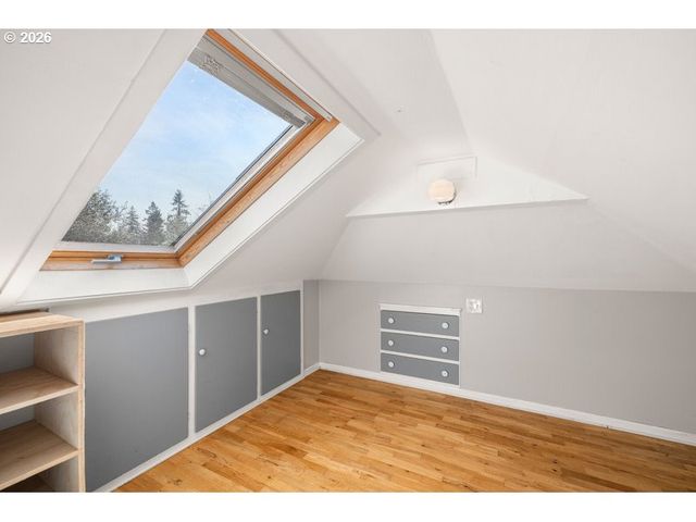 8260 N WAYLAND Ave, Portland, OR 97203