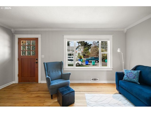 8260 N WAYLAND Ave, Portland, OR 97203