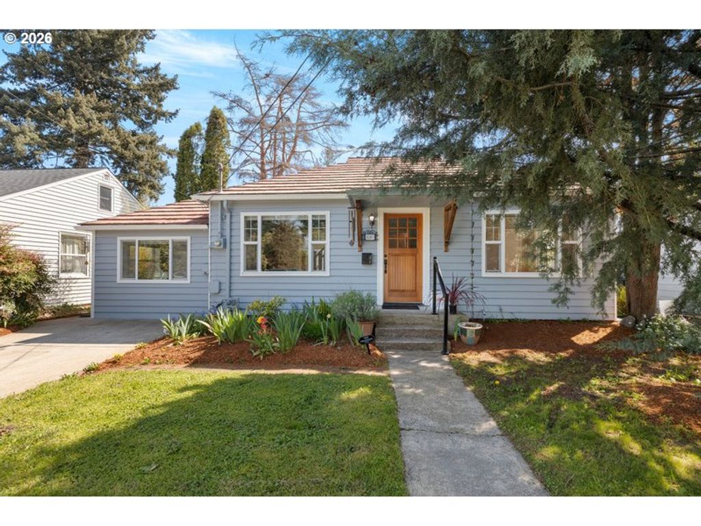 8260 N WAYLAND Ave, Portland, OR 97203