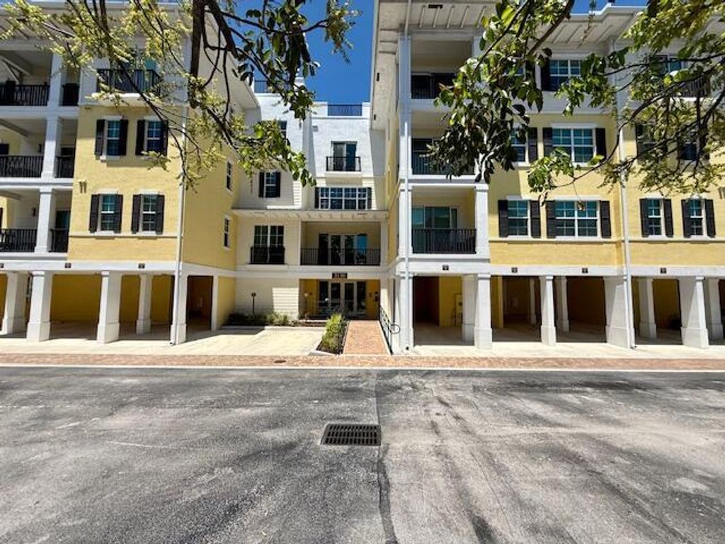 3130 W Latitude Circle 103, Delray Beach, FL 33483