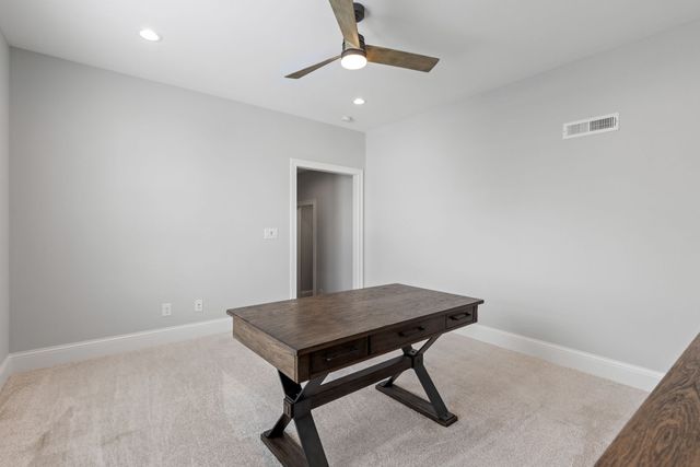 405 Flag Court, Gallatin, TN 37066