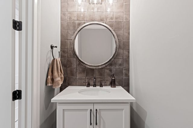 405 Flag Court, Gallatin, TN 37066