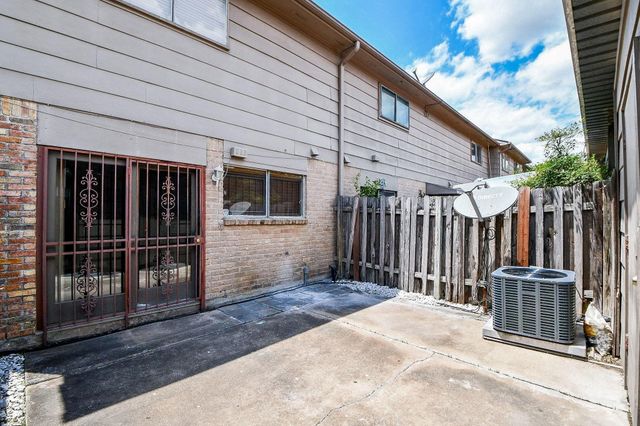 7336 Crownwest Street 7336, Houston, TX 77072