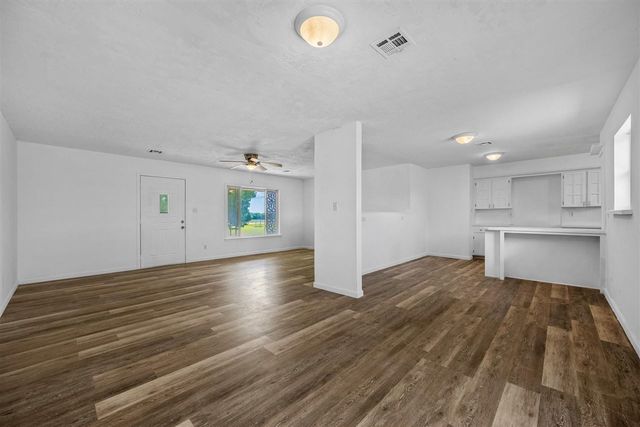 19008 SE Lee Blvd, Lawton, OK 73501