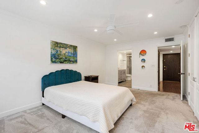 6708 Hillpark Drive 302, Los Angeles, CA 90068