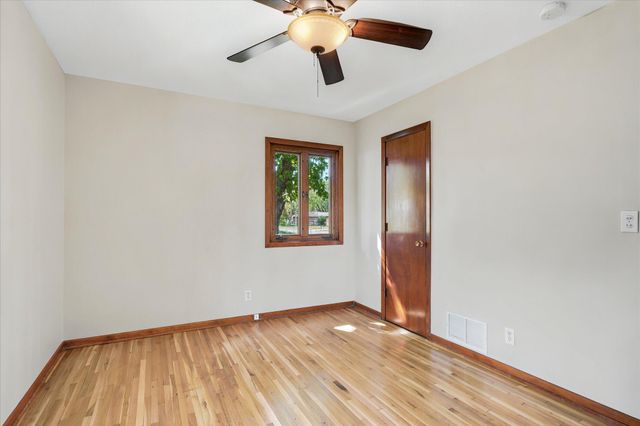 320 113th Avenue NE, Blaine, MN 55434