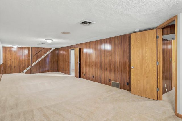 320 113th Avenue NE, Blaine, MN 55434