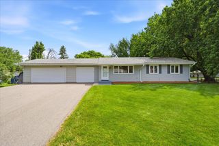 320 113th Avenue NE, Blaine, MN 55434