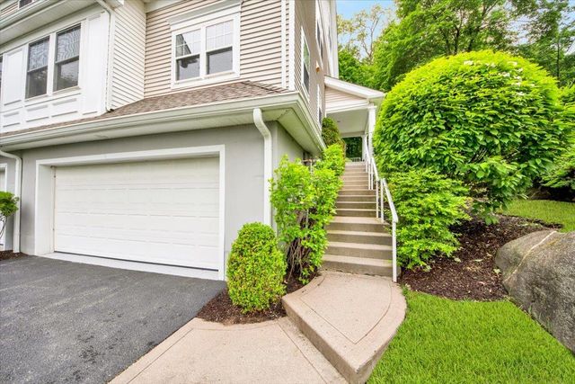 145 Underhill Lane 145, Peekskill, NY 10566