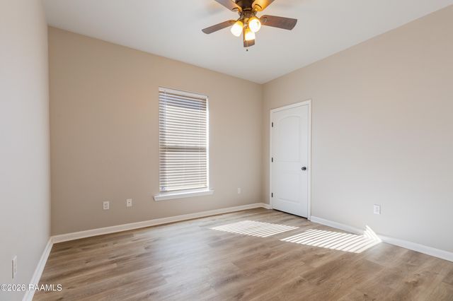 129 Gray Birch Loop, Youngsville, LA 70592