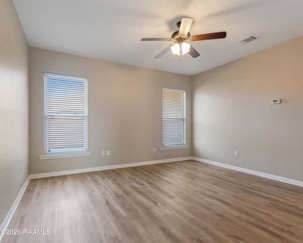 129 Gray Birch Loop, Youngsville, LA 70592