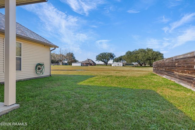129 Gray Birch Loop, Youngsville, LA 70592