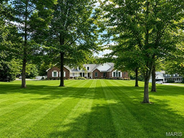 2941 Trapper Trail, Wentzville, MO 63385