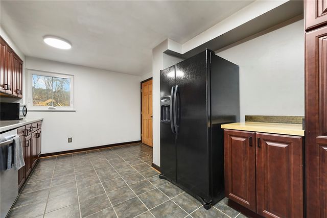 201 Joe Cain Rd, Smith, PA 15019