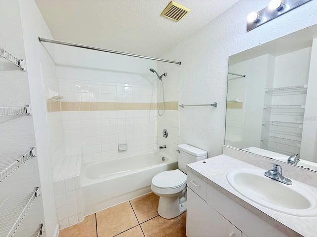 17112 CARRINGTON PARK DRIVE 932, Tampa, FL 33647