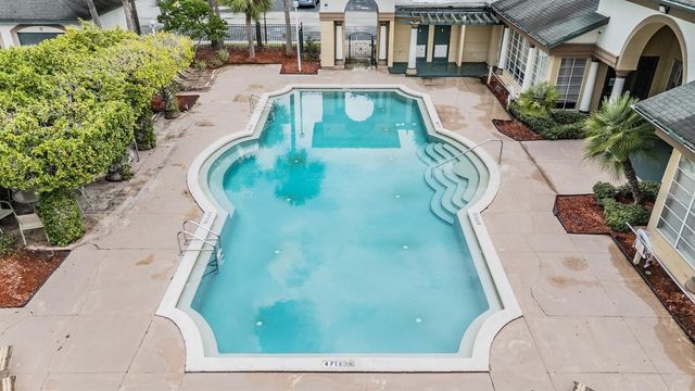 17112 CARRINGTON PARK DRIVE 932, Tampa, FL 33647