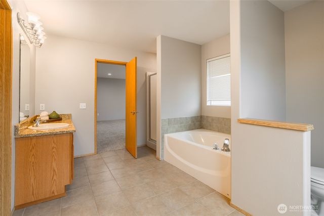 12821 SE 225th Court, Kent, WA 98038