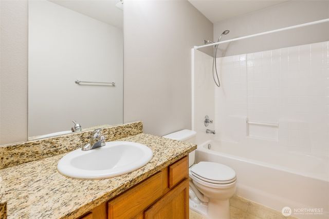 12821 SE 225th Court, Kent, WA 98038