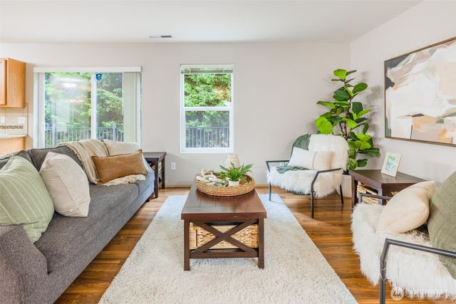 12821 SE 225th Court, Kent, WA 98038