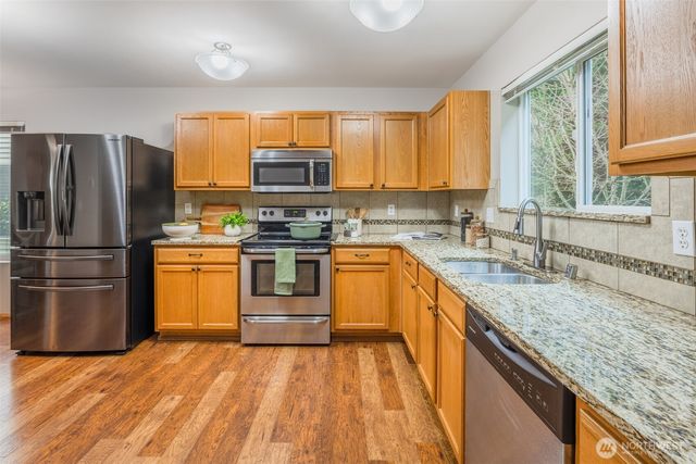 12821 SE 225th Court, Kent, WA 98038