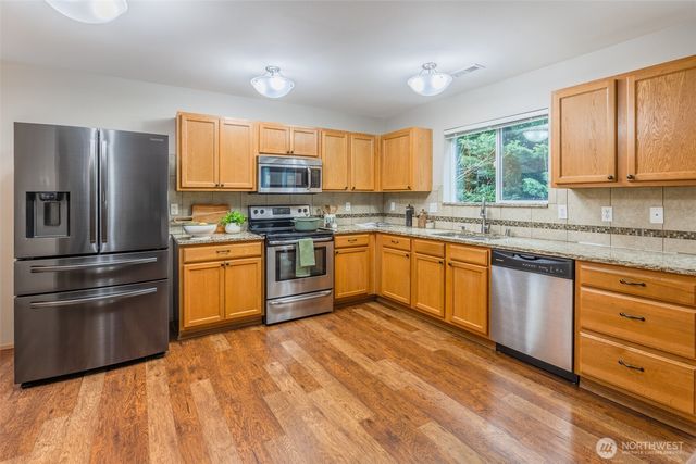 12821 SE 225th Court, Kent, WA 98038