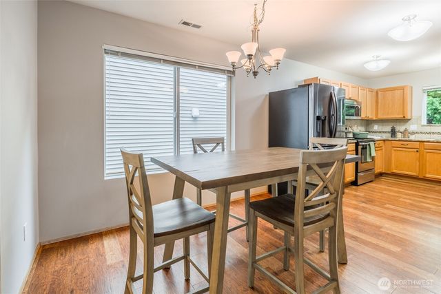 12821 SE 225th Court, Kent, WA 98038