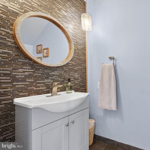 3204 MOUNTAIN RD, Haymarket, VA 20169