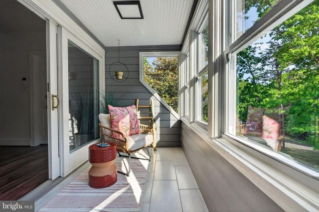 3204 MOUNTAIN RD, Haymarket, VA 20169