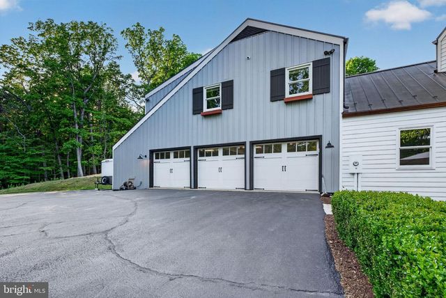 3204 MOUNTAIN RD, Haymarket, VA 20169