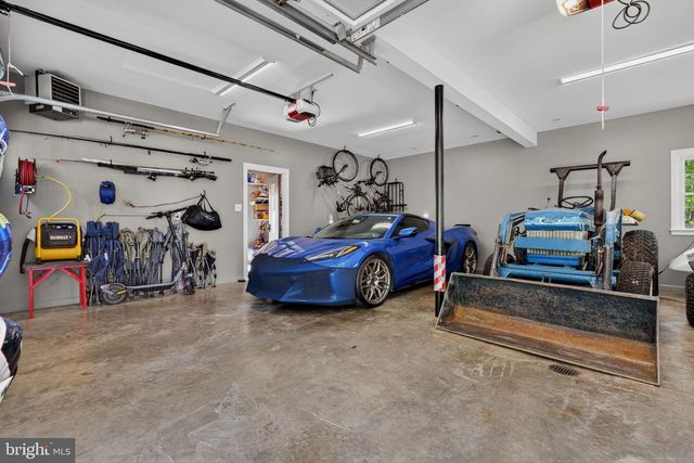 3204 MOUNTAIN RD, Haymarket, VA 20169