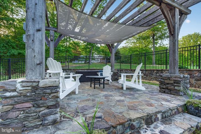 3204 MOUNTAIN RD, Haymarket, VA 20169