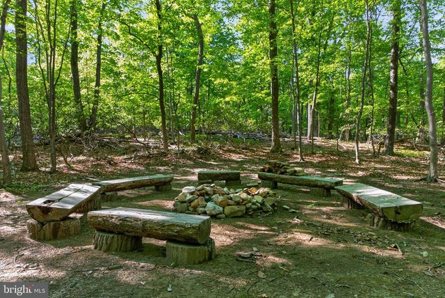 3204 MOUNTAIN RD, Haymarket, VA 20169