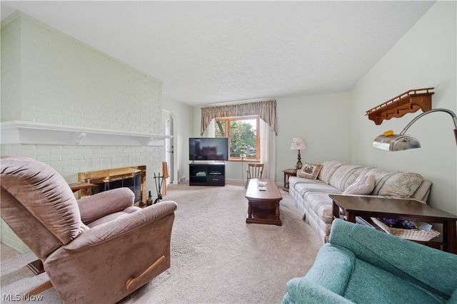 1459 Schneider Street NW, North Canton, OH 44720