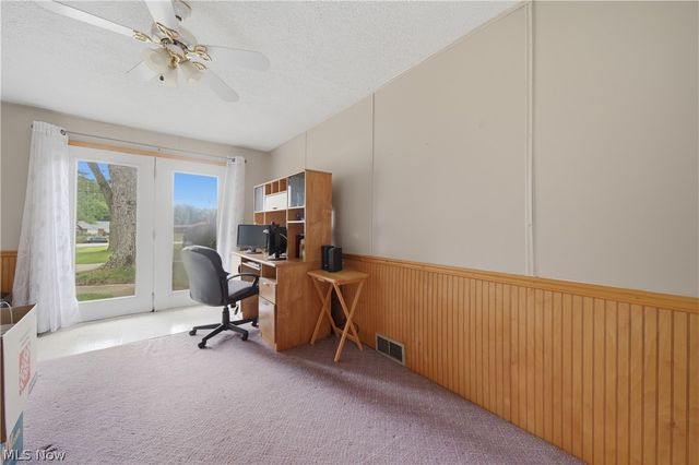 1459 Schneider Street NW, North Canton, OH 44720