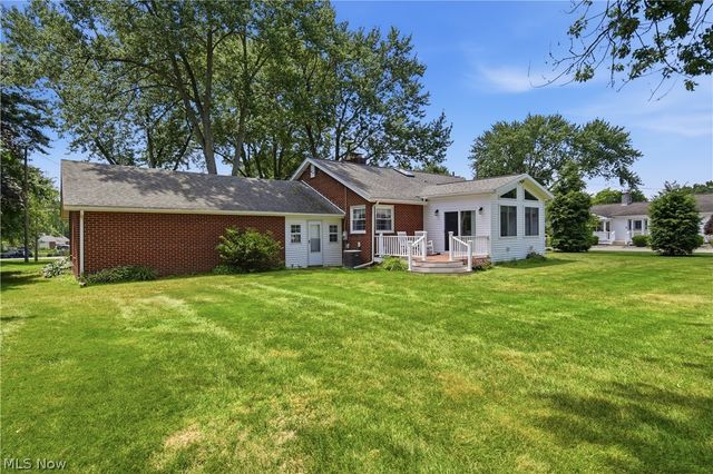 1459 Schneider Street NW, North Canton, OH 44720