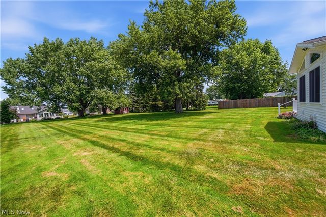 1459 Schneider Street NW, North Canton, OH 44720