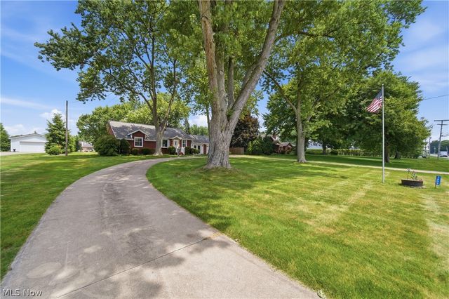 1459 Schneider Street NW, North Canton, OH 44720