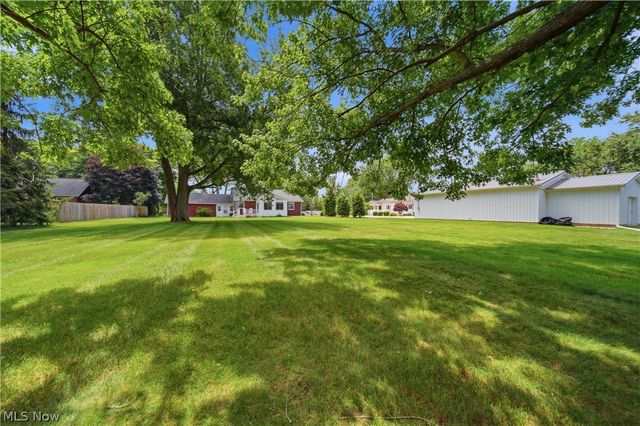 1459 Schneider Street NW, North Canton, OH 44720