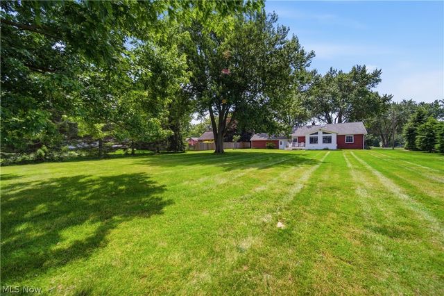 1459 Schneider Street NW, North Canton, OH 44720