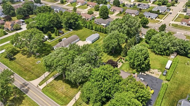 1459 Schneider Street NW, North Canton, OH 44720