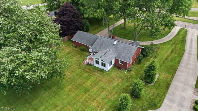 1459 Schneider Street NW, North Canton, OH 44720